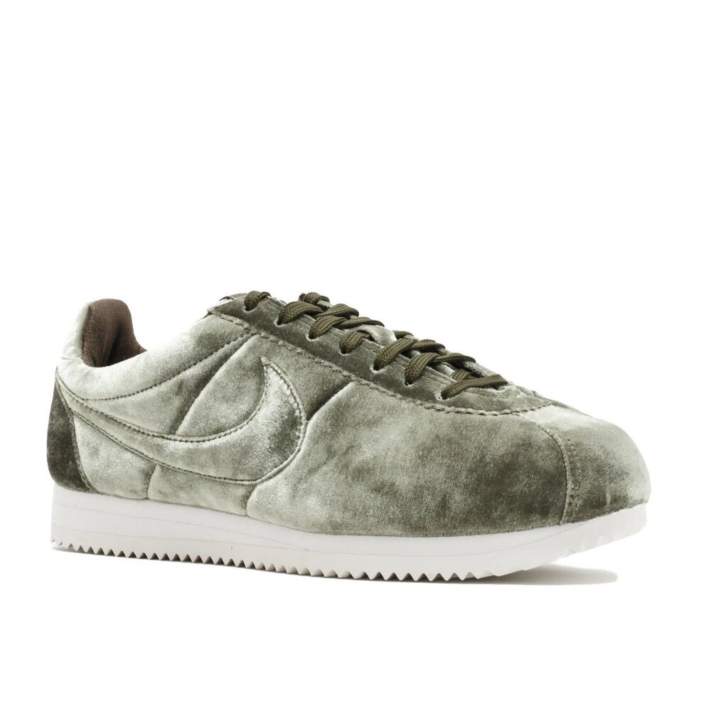 Nike Classic Cortez Premium Olive Velvet Womens Size 9 Green 862574-200